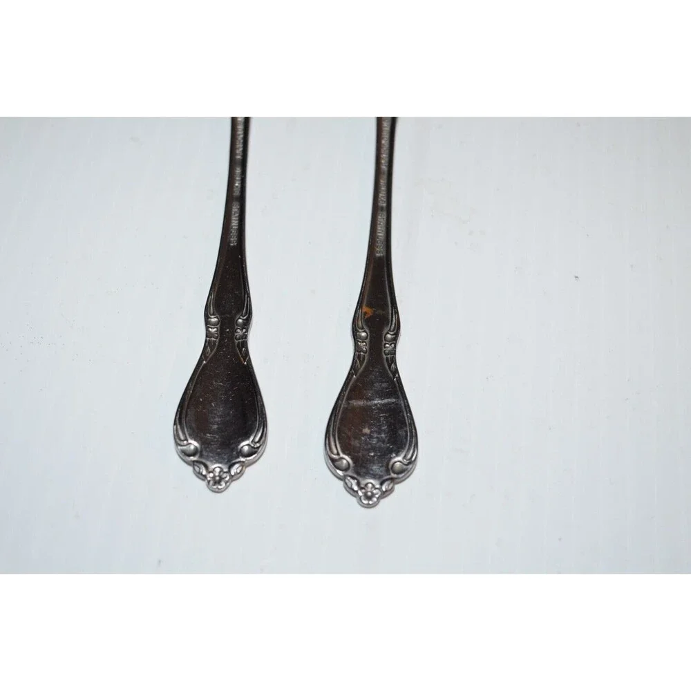 Oneida Deluxe Chateau 2 pc‎ Soup Spoons 6 7/8